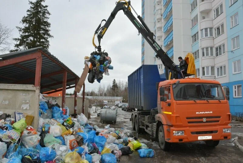 Вывоз бытового мусора в Полевской с погрузкой в октябре