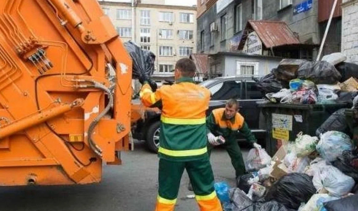 Срочный вывоз мусора в Полевской от ПроМусор — заказ день в день от 2926 руб., грузчики, цена