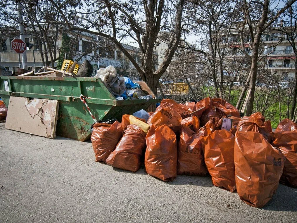 Круглосуточный вывоз мусора в Полевской в октябре