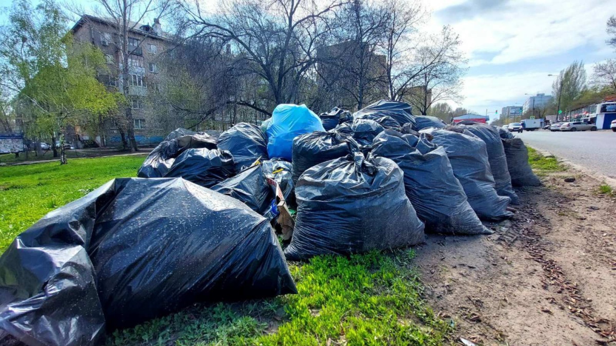Вывоз и утилизация мусора после субботника в Полевской в октябре